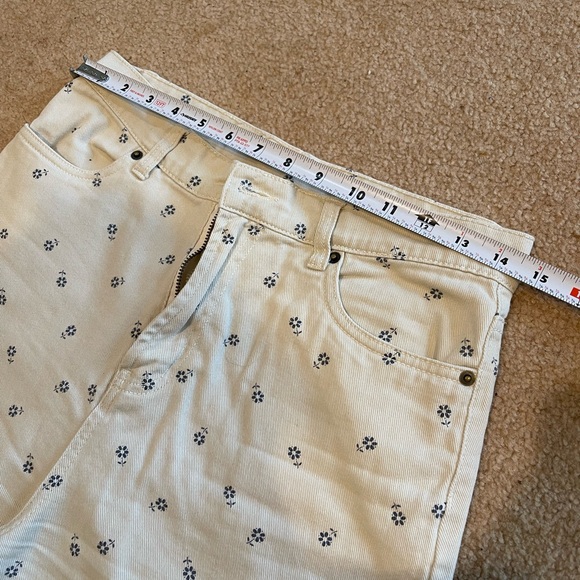 Cream Patterned Jeans - Picture 4 of 5